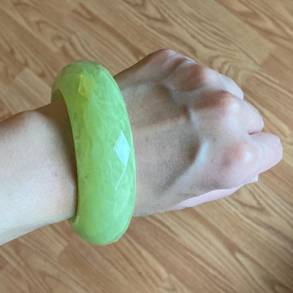 Green Faceted Lucite Bracelet